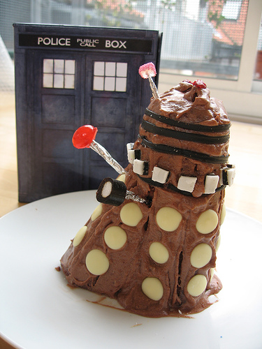 Doctor Who et la cuisine... Dalekcake-6ff6f3
