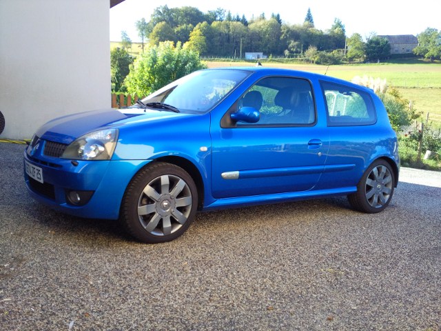 clio rs 182