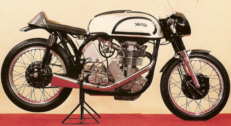 Une création unique : La Mobton Norton-manx---copie-1e04180