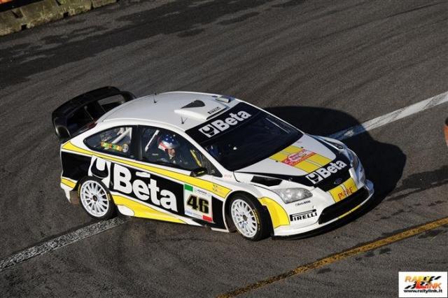 http://img42.xooimage.com/files/4/2/7/mbm_2_rossi_2_jpg-82e9ed.jpg