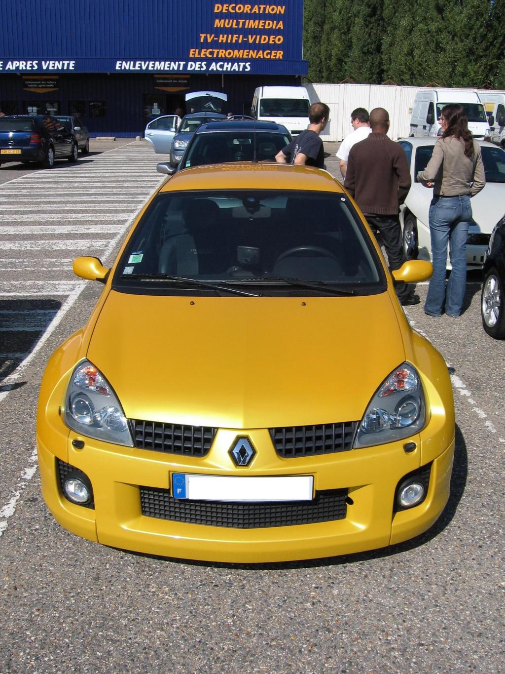 http://img42.xooimage.com/files/a/a/8/sortie-clio-rs-007eff-669568.jpg